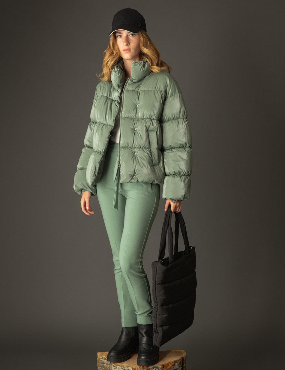 Biston fashion γυναικείο κοντό μπουφάν με ψηλό γιακά