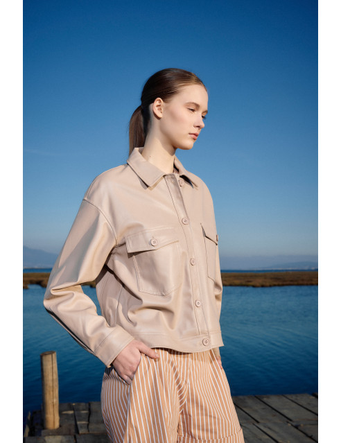 Biston fashion γυναικείο πανωφόρι από συνθετική δερματίνη