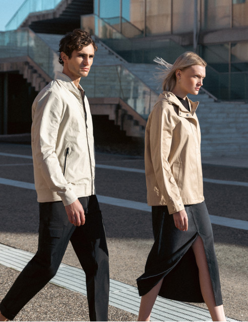 Biston fashion γυναικείο κοντό πανωφόρι με κουκούλα
