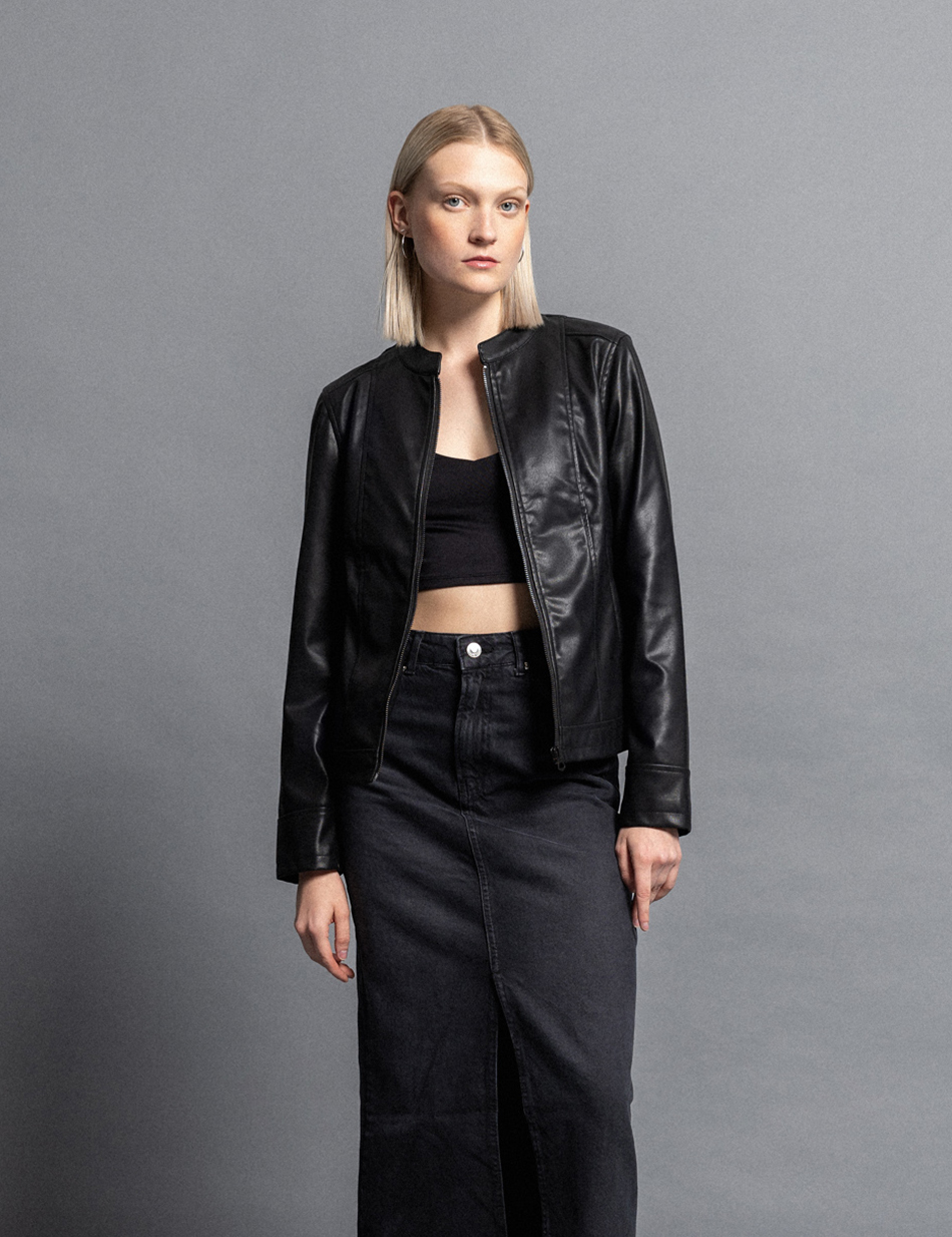 Biston fashion γυναικείο κοντό πανωφόρι από δερματίνη