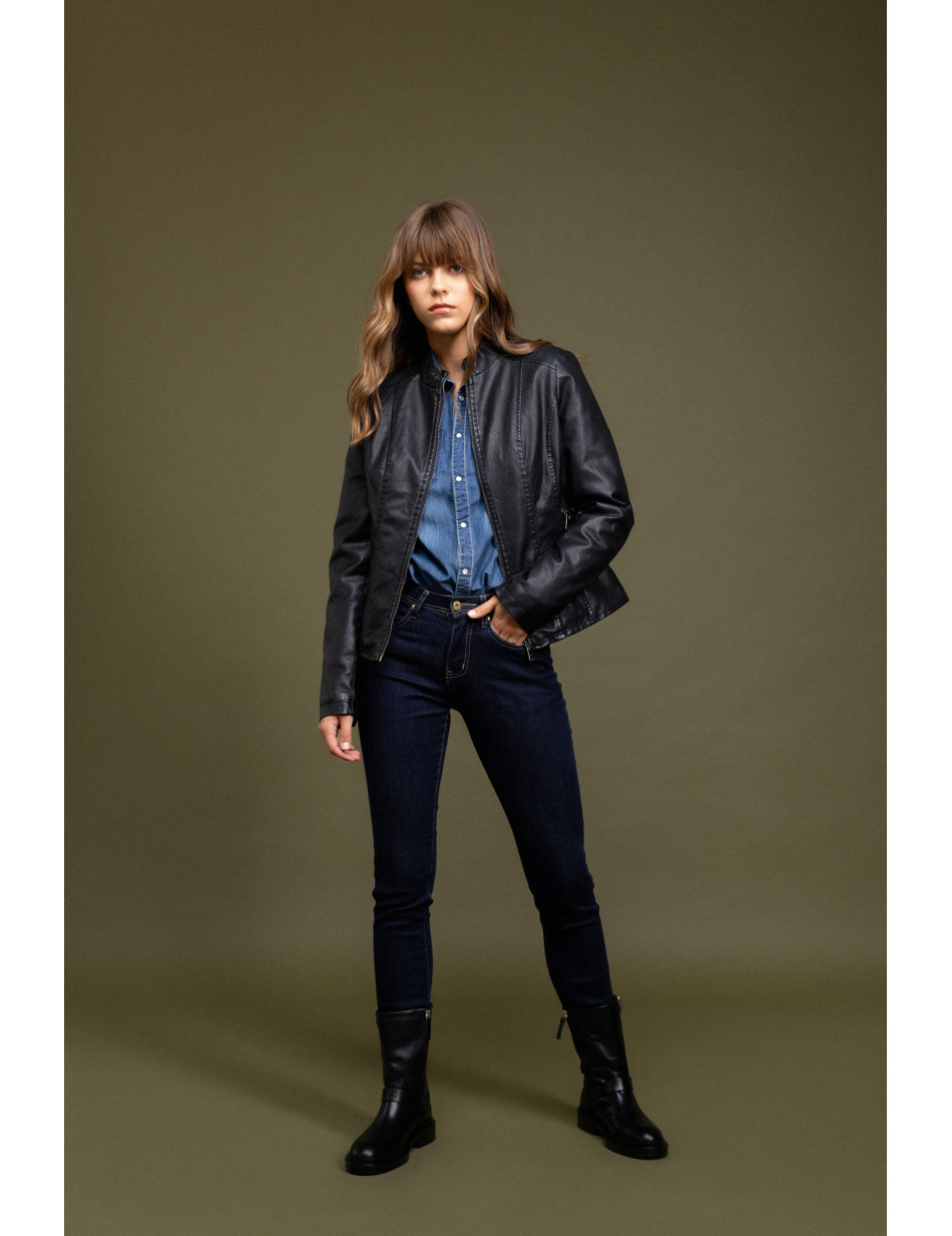 Biston fashion γυναικείο κοντό πανωφόρι από συνθετική δερματίνη
